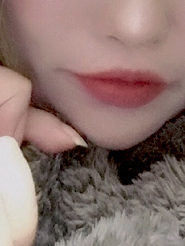 さら(25歳、B:86、W:.57、H:86)