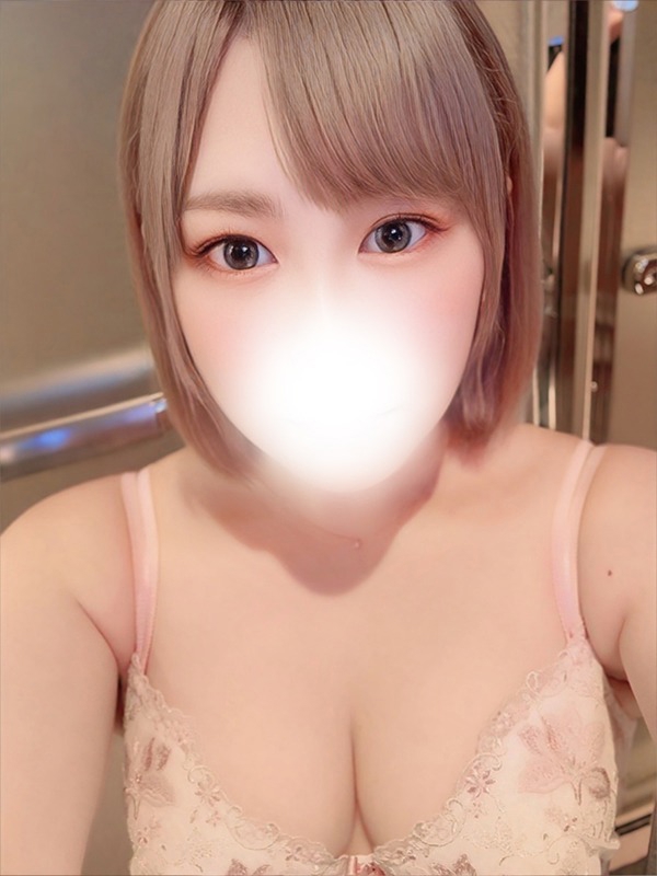 ゆゆ(25歳、B:86、W:.56、H:84)
