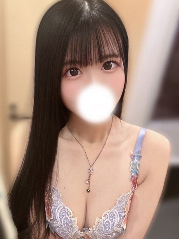 みか(20歳、B:85、W:.57、H:84)