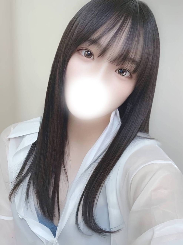 ひなみ※全身舐めまくりパイパン(22歳、B:83、W:.55、H:82)