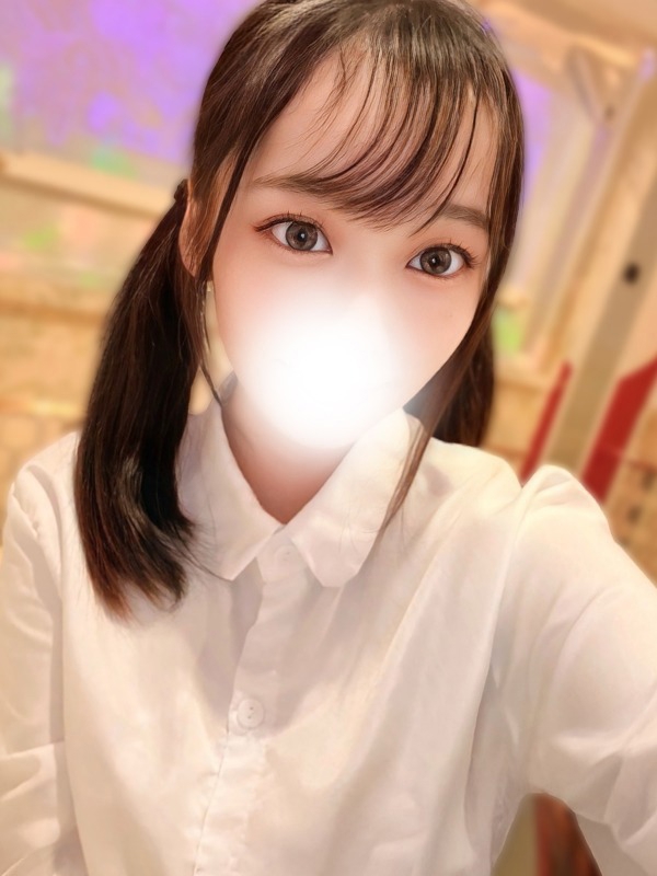 あいな※トルネード濃厚フェラ(21歳、B:86、W:.55、H:83)